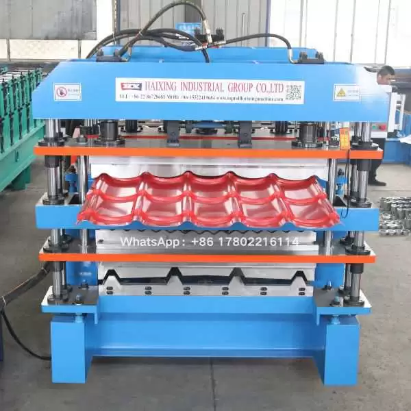 Three layer roof tile machine
