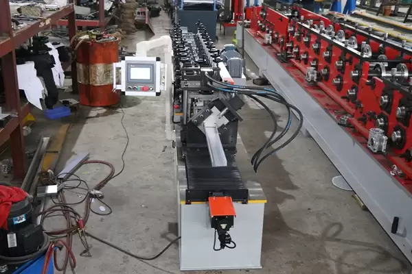 metal stud maker